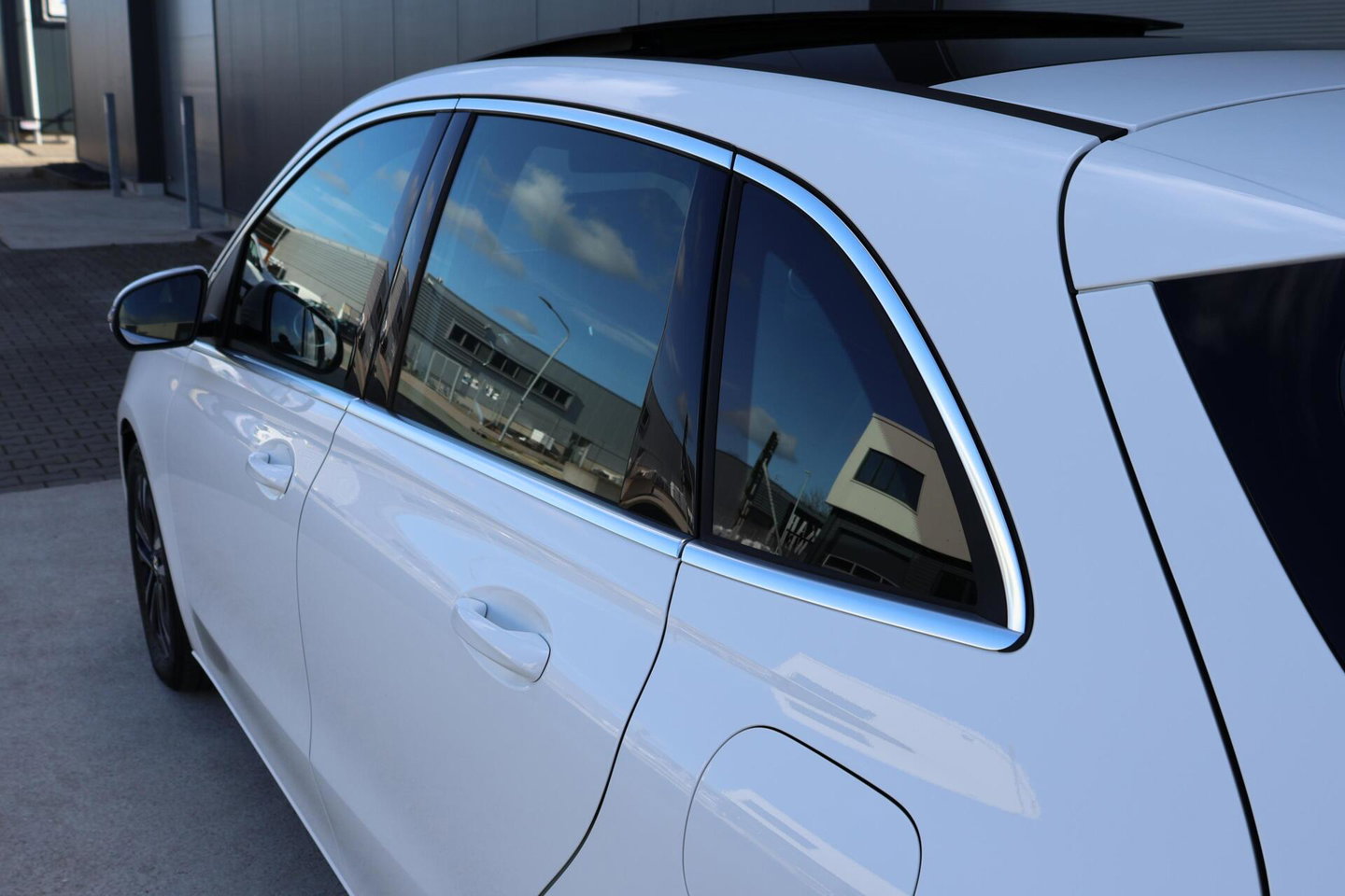 Mercedes-Benz B-Klasse 200 Luxury Line / Panoramadak / Stuurwielverwarming / Stoelverwarming