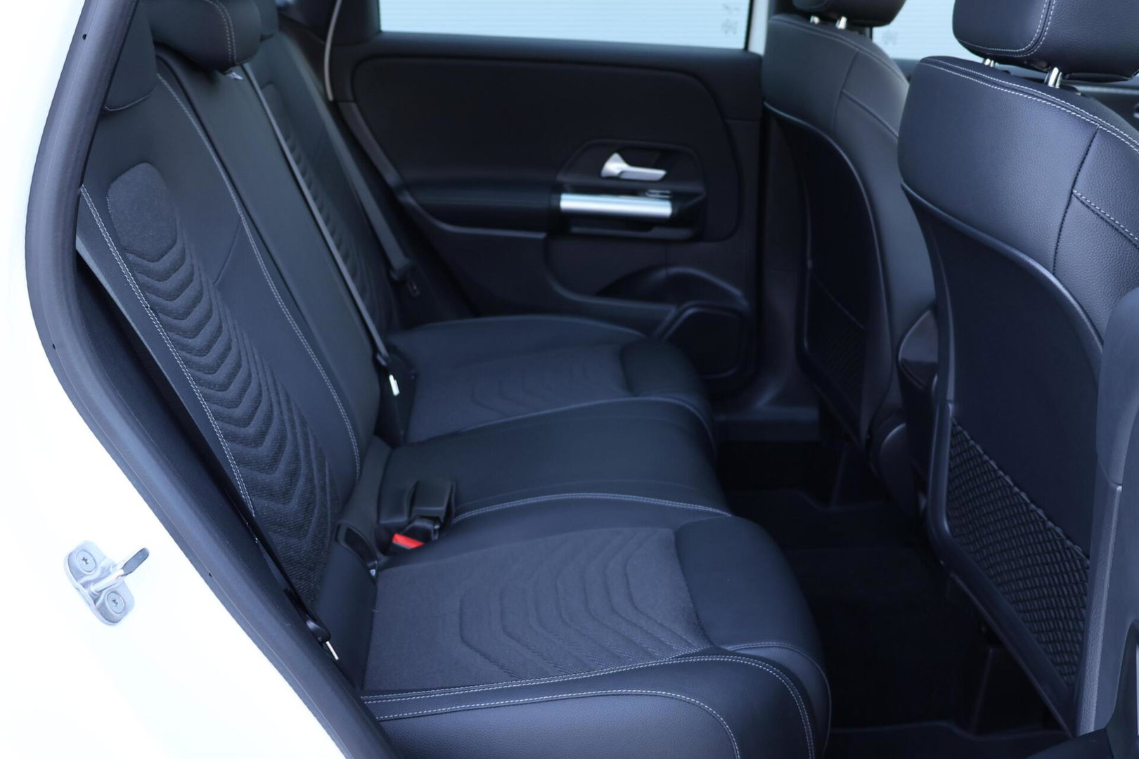 Mercedes-Benz B-Klasse 200 Luxury Line / Panoramadak / Stuurwielverwarming / Stoelverwarming