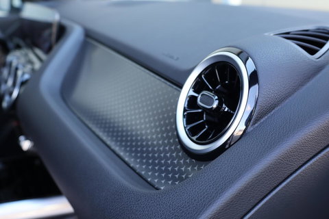 Mercedes-Benz B-Klasse 200 Luxury Line / Panoramadak / Stuurwielverwarming / Stoelverwarming