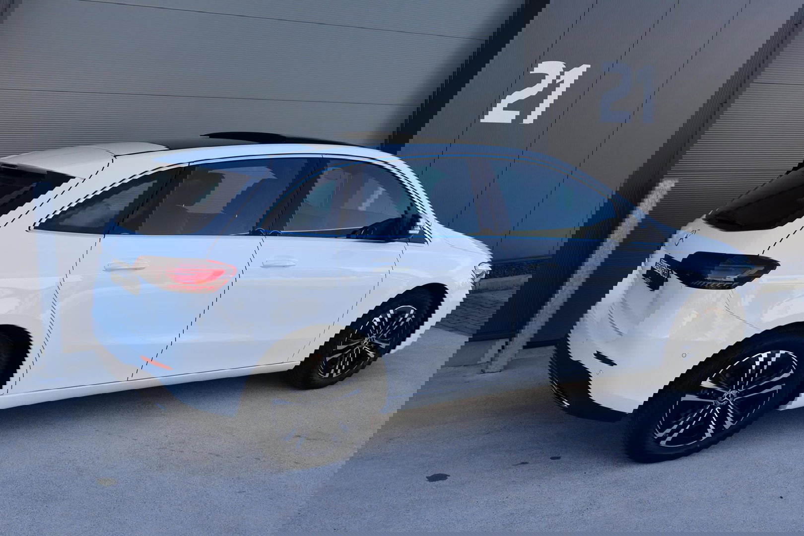 Mercedes-Benz B-Klasse 200 Luxury Line / Panoramadak / Stuurwielverwarming / Stoelverwarming