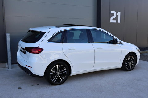 Mercedes-Benz B-Klasse 200 Luxury Line / Panoramadak / Stuurwielverwarming / Stoelverwarming
