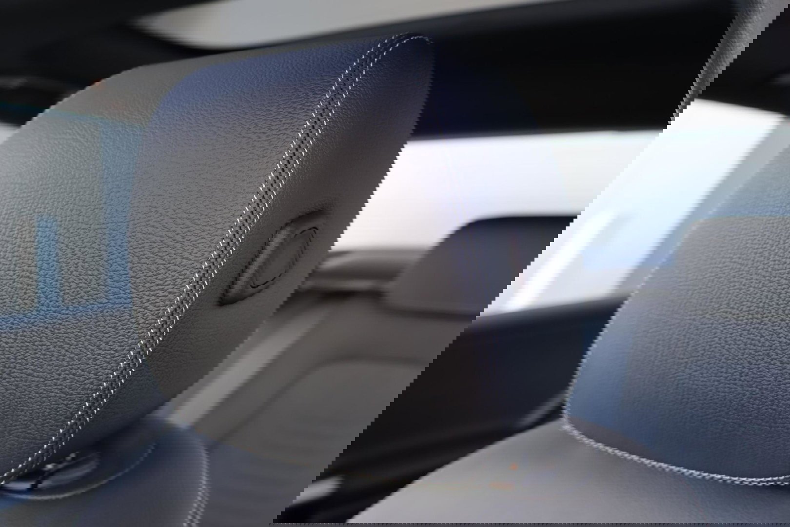 Mercedes-Benz B-Klasse 200 Luxury Line / Panoramadak / Stuurwielverwarming / Stoelverwarming