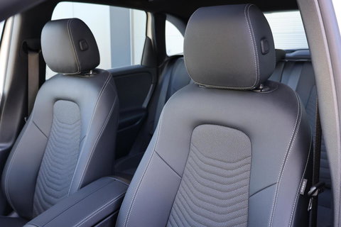 Mercedes-Benz B-Klasse 200 Luxury Line / Panoramadak / Stuurwielverwarming / Stoelverwarming