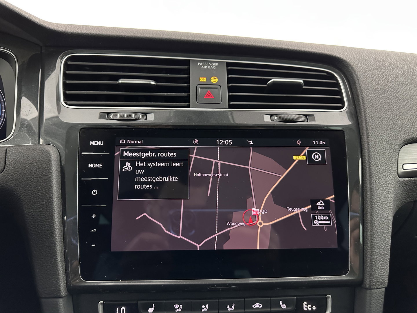 Volkswagen e-Golf (INCL-BTW) *HEATPUMP | LEATHER | ADAPTIVE-CRUISE | FULL-LED | DYNAUDIO | BLINDSPOT | DIGI-COCKPIT | NAVI-FULLMAP | CAMERA | KEYLESS | ECC | CCS-FASTLOADER | PDC | 17''ALU*