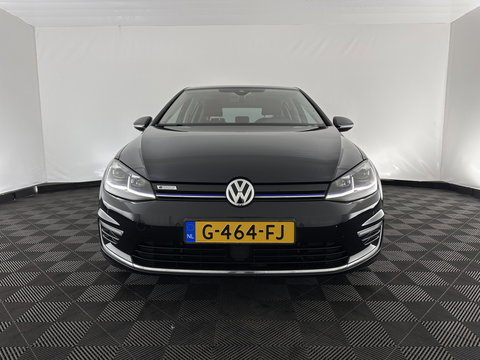 Volkswagen e-Golf (INCL-BTW) *HEATPUMP | LEATHER | ADAPTIVE-CRUISE | FULL-LED | DYNAUDIO | BLINDSPOT | DIGI-COCKPIT | NAVI-FULLMAP | CAMERA | KEYLESS | ECC | CCS-FASTLOADER | PDC | 17''ALU*