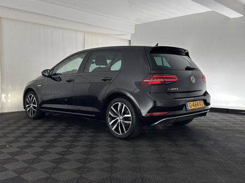 Volkswagen e-Golf (INCL-BTW) *HEATPUMP | LEATHER | ADAPTIVE-CRUISE | FULL-LED | DYNAUDIO | BLINDSPOT | DIGI-COCKPIT | NAVI-FULLMAP | CAMERA | KEYLESS | ECC | CCS-FASTLOADER | PDC | 17''ALU*