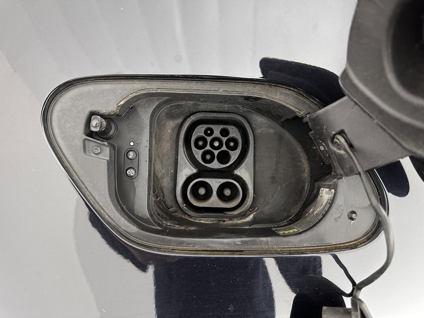 Volkswagen e-Golf (INCL-BTW) *HEATPUMP | LEATHER | ADAPTIVE-CRUISE | FULL-LED | DYNAUDIO | BLINDSPOT | DIGI-COCKPIT | NAVI-FULLMAP | CAMERA | KEYLESS | ECC | CCS-FASTLOADER | PDC | 17''ALU*