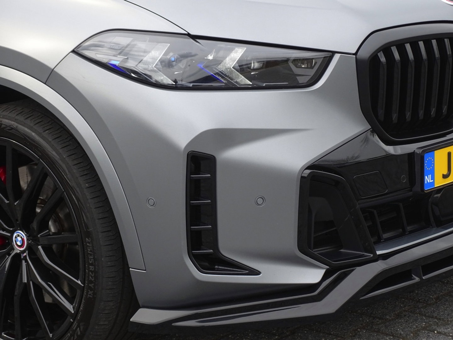 BMW X5 50e 490PK X-Drive M- Individual / Frozen Grey / Carbon