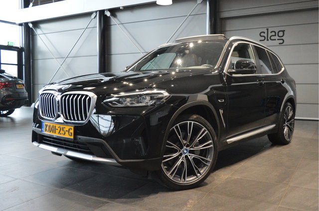 BMW X3 - xDrive30e High Executive Sport pano leder camera 21 inch !!