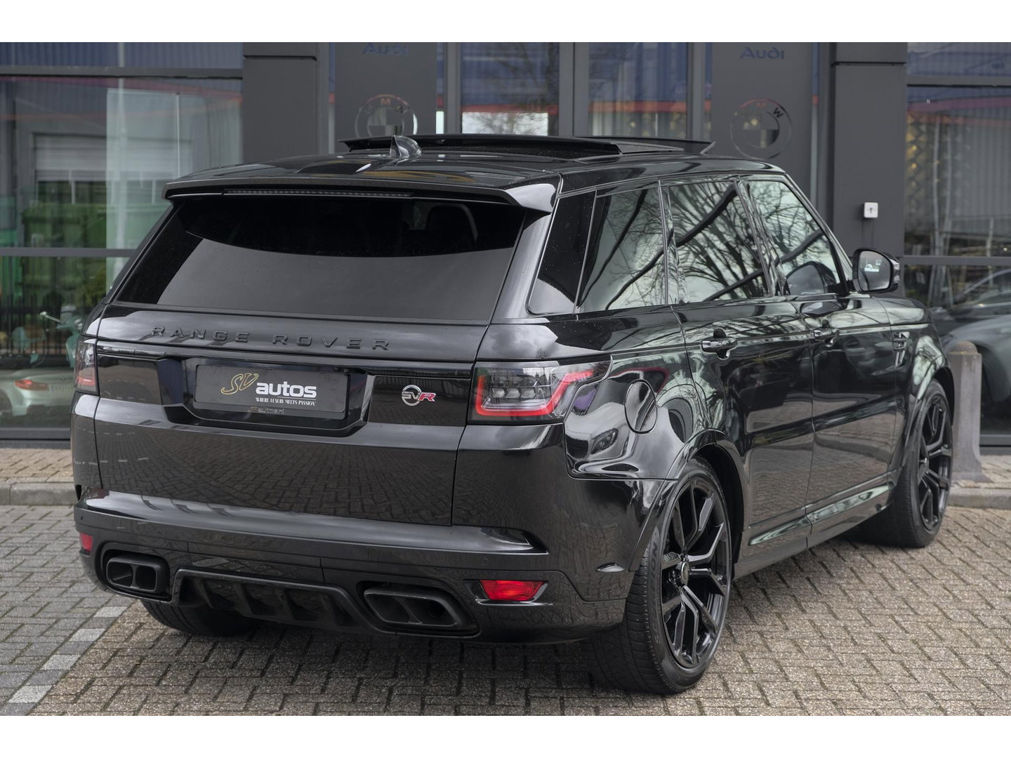Land Rover Range Rover Sport P575 SVR 575pk Panoramadak *BTW* Head-up Alcantara Schaalstoelen 22" LMV