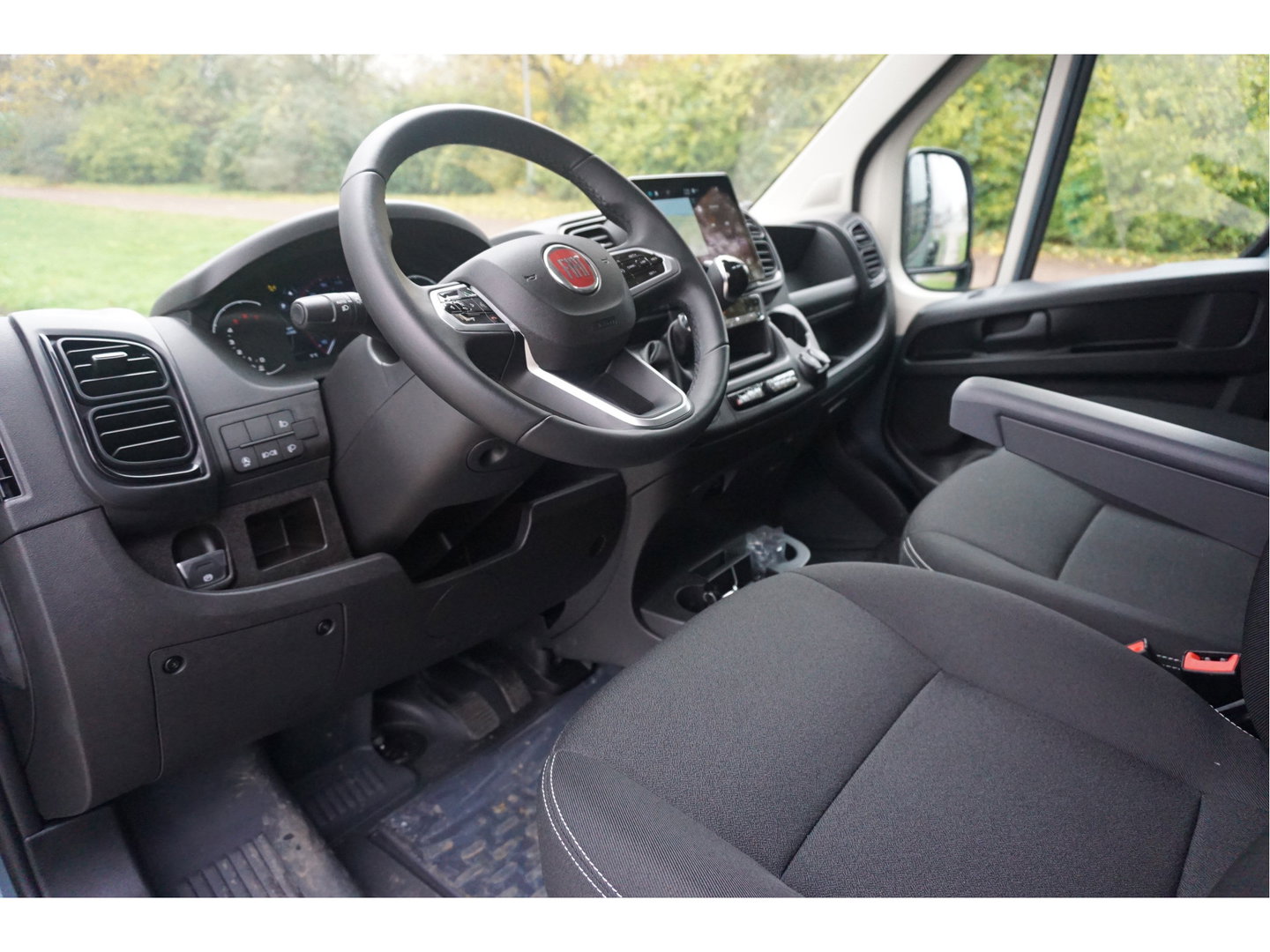 Fiat Ducato 35 Maxi DOKA 180PK 3-Zijdige Kipper AUT 10" Scherm, Navi, Climate, Camera!! NR. K01*