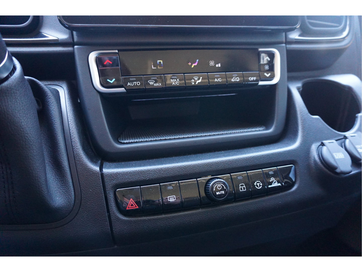 Fiat Ducato 35 Maxi DOKA 180PK 3-Zijdige Kipper AUT 10" Scherm, Navi, Climate, Camera!! NR. K01*