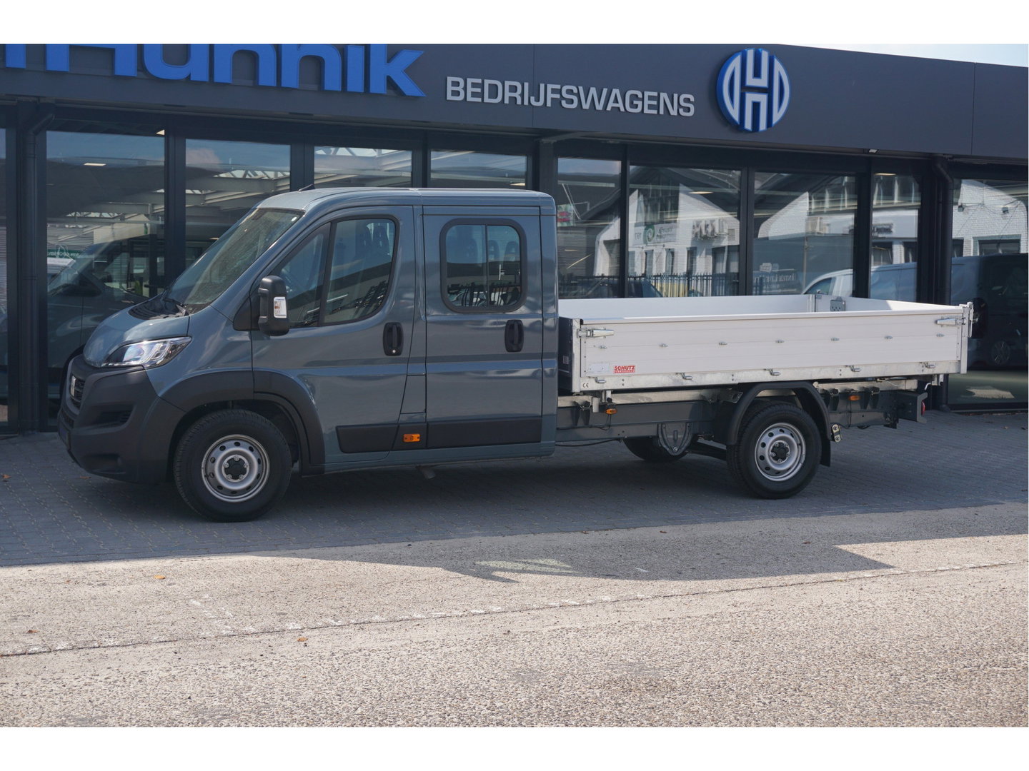 Fiat Ducato 35 Maxi DOKA 180PK 3-Zijdige Kipper AUT 10" Scherm, Navi, Climate, Camera!! NR. K01*