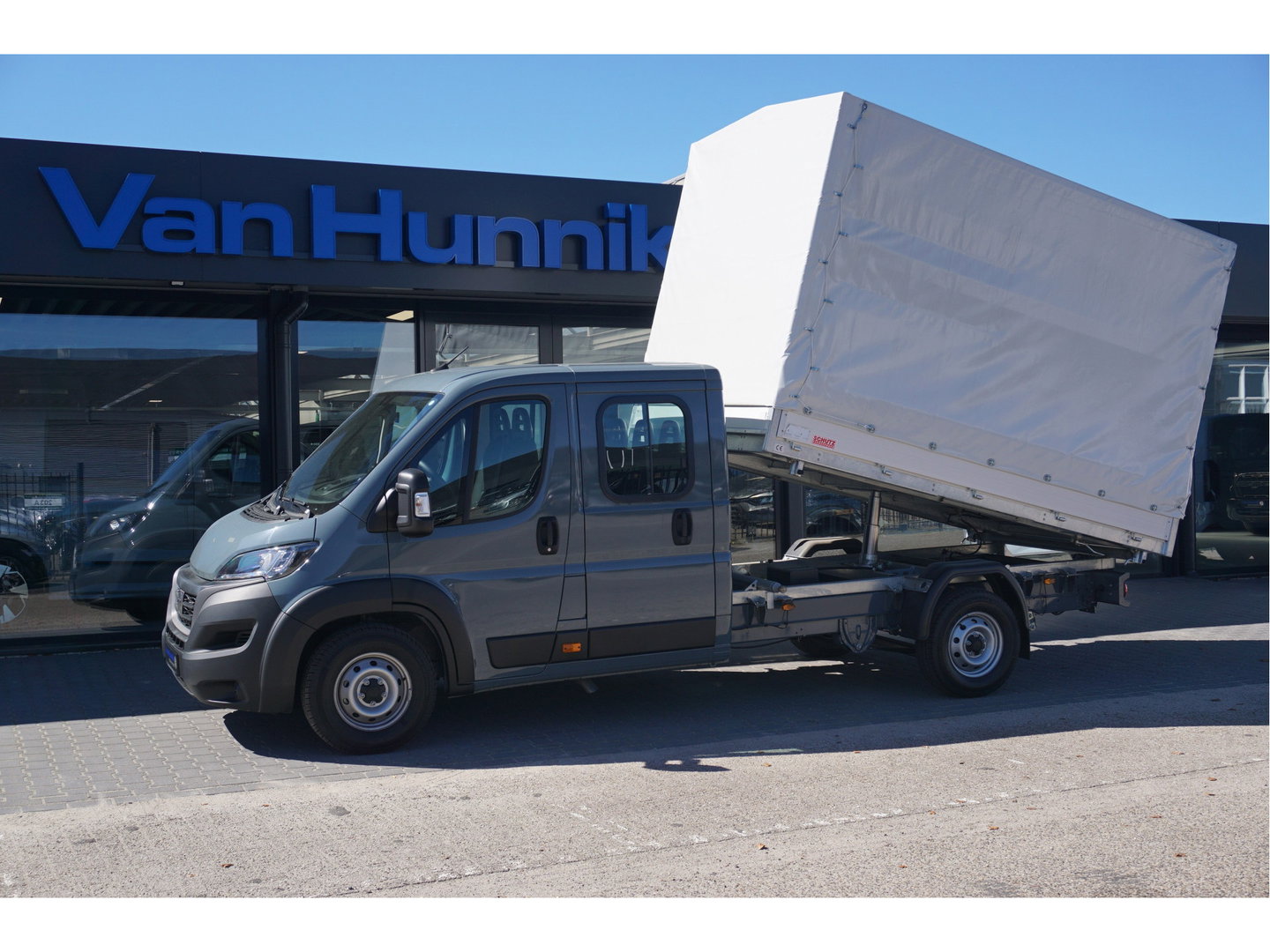 Fiat Ducato 35 Maxi DOKA 180PK 3-Zijdige Kipper AUT 10" Scherm, Navi, Climate, Camera!! NR. K01*