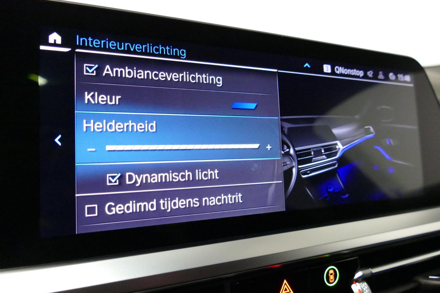 BMW 3 Serie Touring 330e xDrive M Sport / M340i Diffuser /  Black Diamond M grille / M340i M Sport bumper pakket / BMW Laser Light / Panoramadak / Premium kleur Dravitgrau / Elektr. verstelbare voorstoelen links met memory / Apple Carplay - Android Auto / Stoelverwar