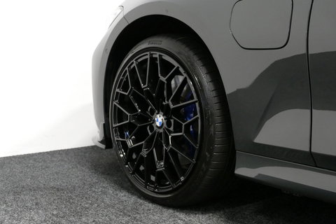 BMW 3 Serie Touring 330e xDrive M Sport / M340i Diffuser /  Black Diamond M grille / M340i M Sport bumper pakket / BMW Laser Light / Panoramadak / Premium kleur Dravitgrau / Elektr. verstelbare voorstoelen links met memory / Apple Carplay - Android Auto / Stoelverwar
