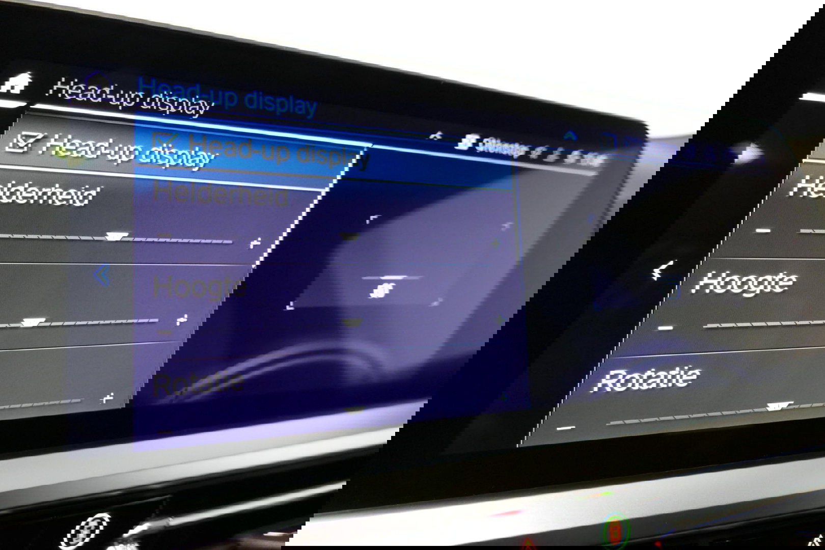 BMW 3 Serie Touring 330e xDrive M Sport / M340i Diffuser /  Black Diamond M grille / M340i M Sport bumper pakket / BMW Laser Light / Panoramadak / Premium kleur Dravitgrau / Elektr. verstelbare voorstoelen links met memory / Apple Carplay - Android Auto / Stoelverwar