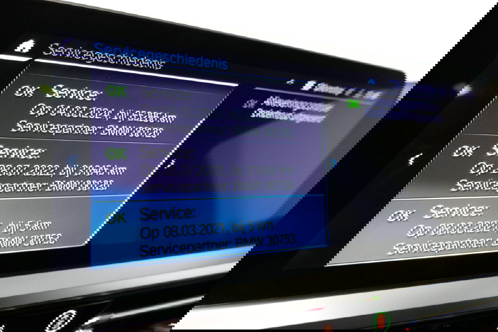 BMW 3 Serie Touring 330e xDrive M Sport / M340i Diffuser /  Black Diamond M grille / M340i M Sport bumper pakket / BMW Laser Light / Panoramadak / Premium kleur Dravitgrau / Elektr. verstelbare voorstoelen links met memory / Apple Carplay - Android Auto / Stoelverwar