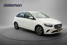 Mercedes-Benz B-Klasse - 180 Business Solution Automaat - Camera, Half Leer, Stoelverw. Afn. Trekhaak