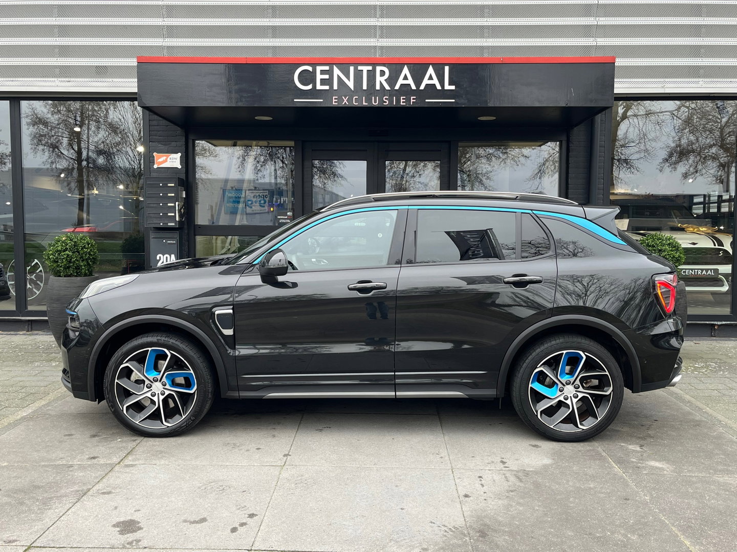 Lynk & Co 01 Zwarte Hemel|Pano|BTW|Infinity|Memory|NL-Auto|ACC|Keyless|Carplay|Stoelverwarming|Camera