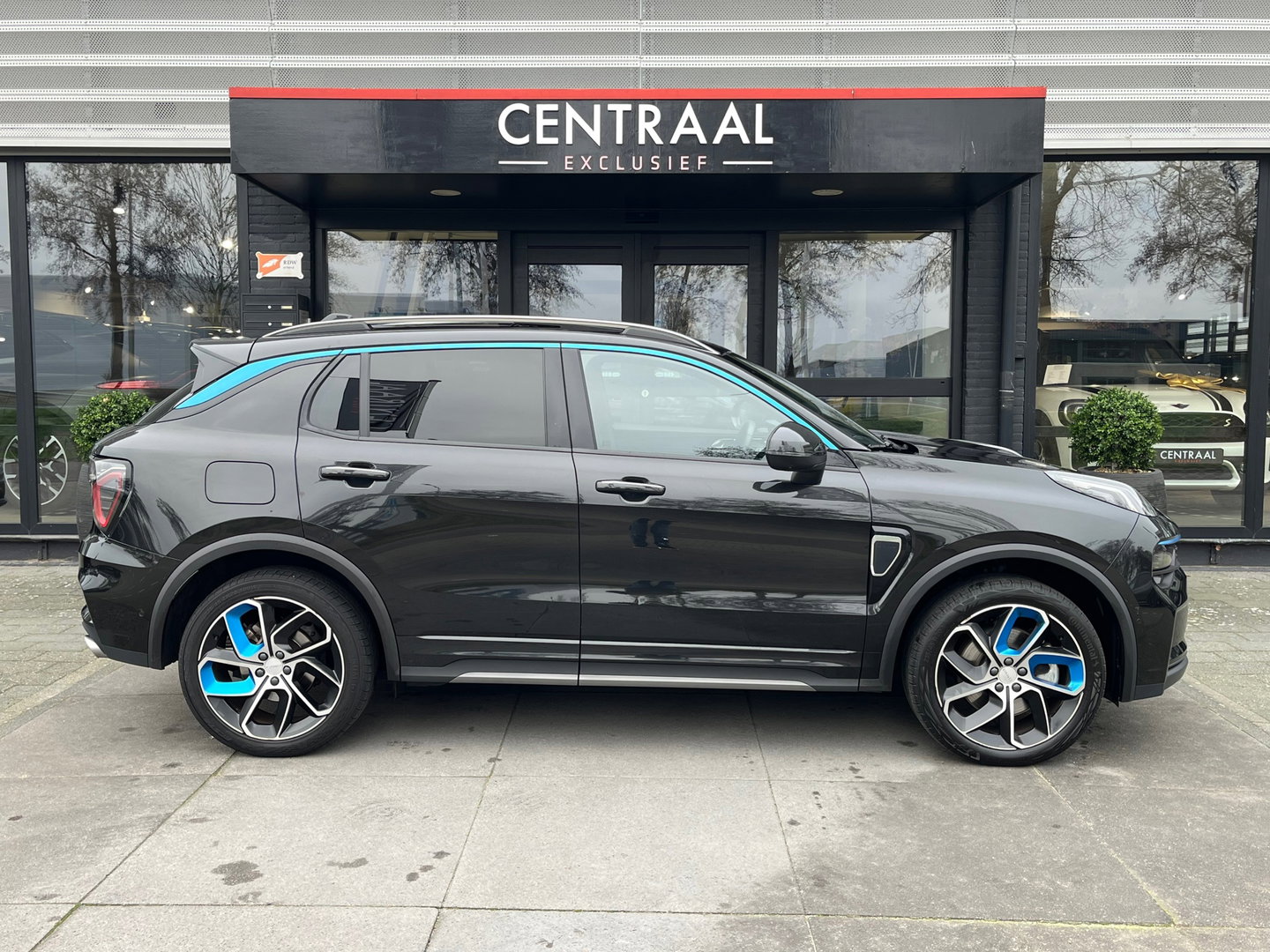 Lynk & Co 01 Zwarte Hemel|Pano|BTW|Infinity|Memory|NL-Auto|ACC|Keyless|Carplay|Stoelverwarming|Camera