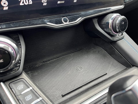 Lynk & Co 01 Zwarte Hemel|Pano|BTW|Infinity|Memory|NL-Auto|ACC|Keyless|Carplay|Stoelverwarming|Camera