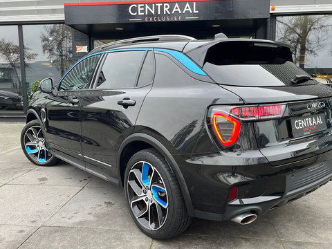 Lynk & Co 01 Zwarte Hemel|Pano|BTW|Infinity|Memory|NL-Auto|ACC|Keyless|Carplay|Stoelverwarming|Camera