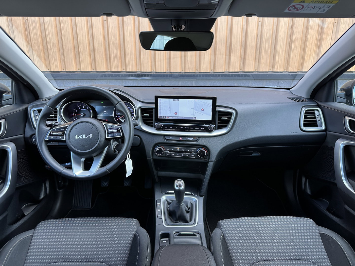 Kia Ceed 1.0 T-GDi DynamicLine | Cruise Control | Apple Carplay | Android Auto | Achteruitrijcamera | Parkeersensoren | Isofix | Led