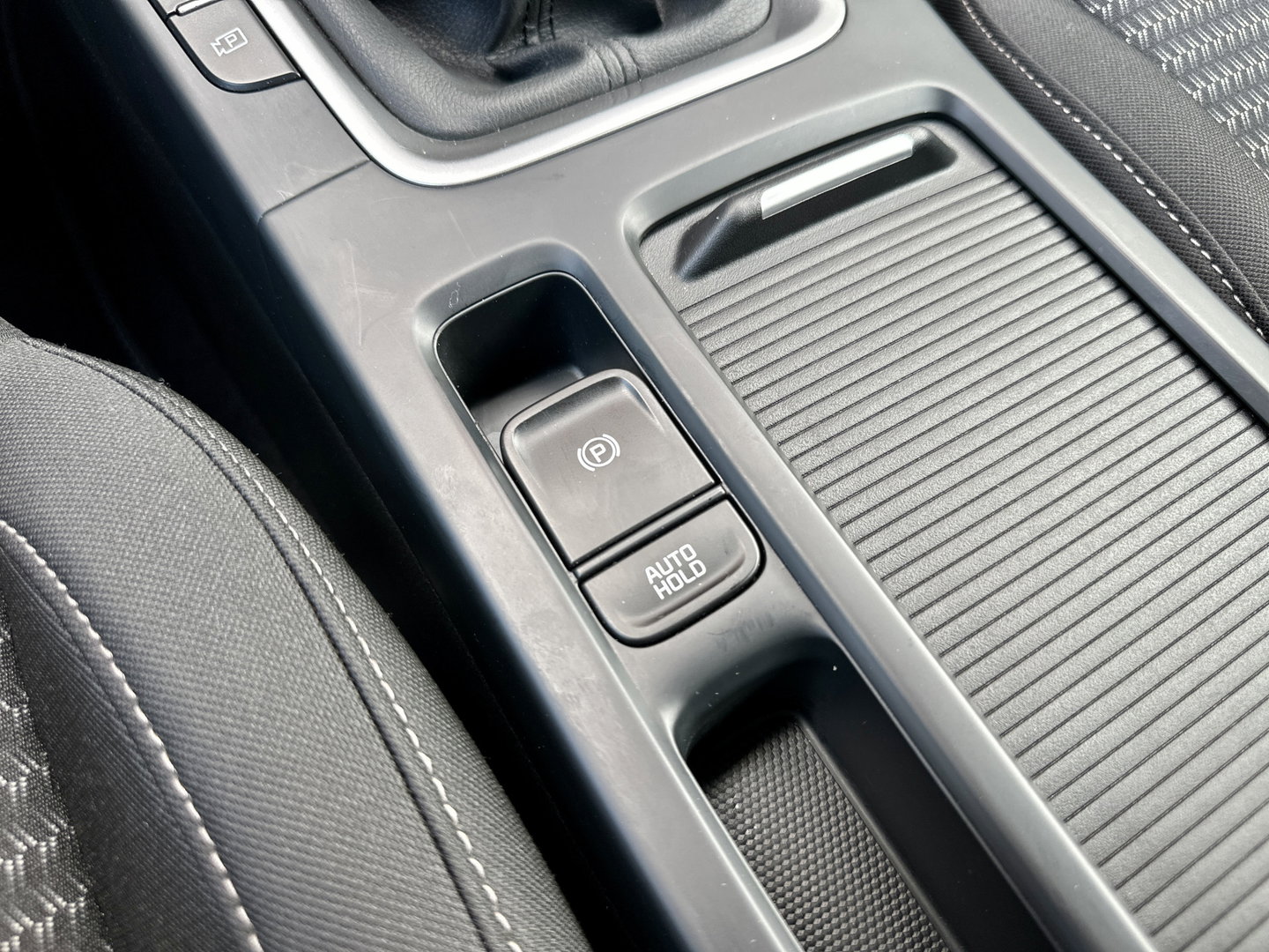 Kia Ceed 1.0 T-GDi DynamicLine | Cruise Control | Apple Carplay | Android Auto | Achteruitrijcamera | Parkeersensoren | Isofix | Led