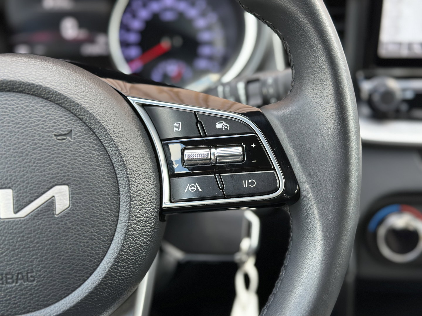 Kia Ceed 1.0 T-GDi DynamicLine | Cruise Control | Apple Carplay | Android Auto | Achteruitrijcamera | Parkeersensoren | Isofix | Led