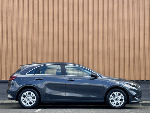 Kia Ceed 1.0 T-GDi DynamicLine | Cruise Control | Apple Carplay | Android Auto | Achteruitrijcamera | Parkeersensoren | Isofix | Led