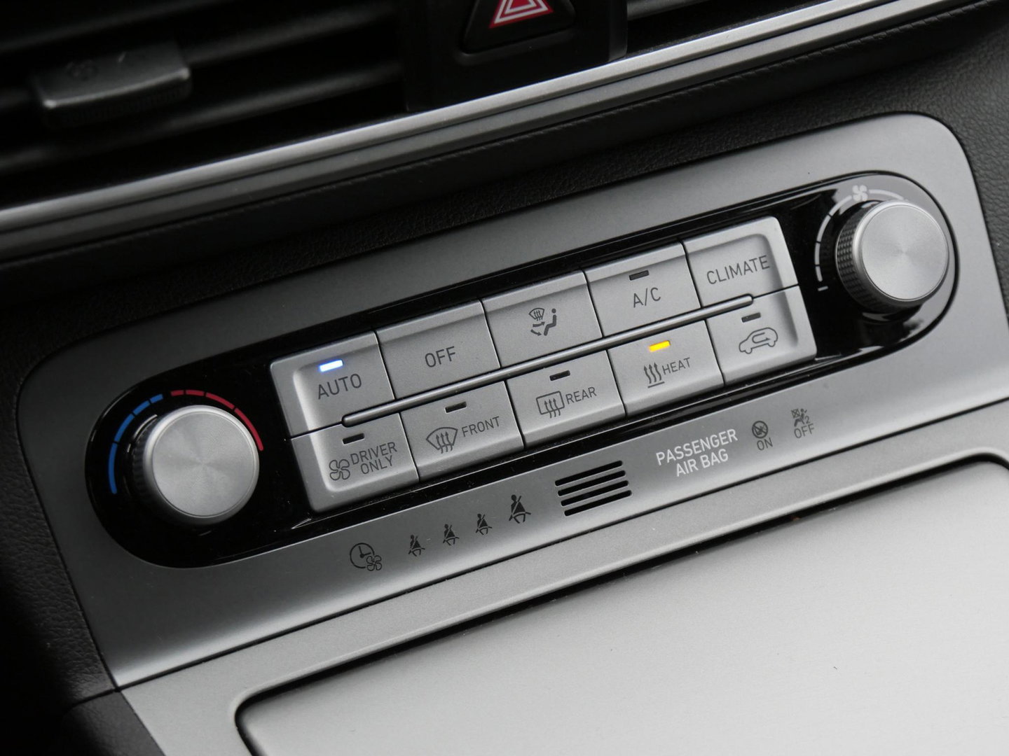 Hyundai KONA EV 64kWH FASHION/ DESIGN PACK/ HEAD-UP/ BLIND SPOT/ SOH 100%