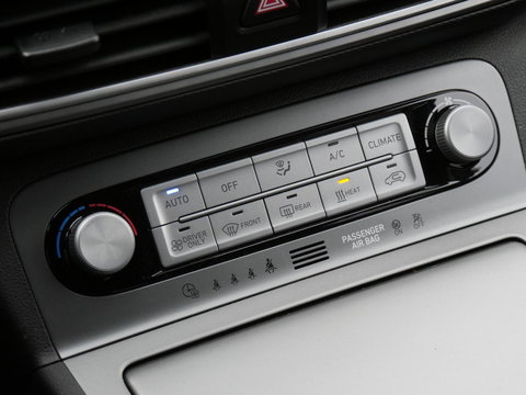 Hyundai KONA EV 64kWH FASHION/ DESIGN PACK/ HEAD-UP/ BLIND SPOT/ SOH 100%