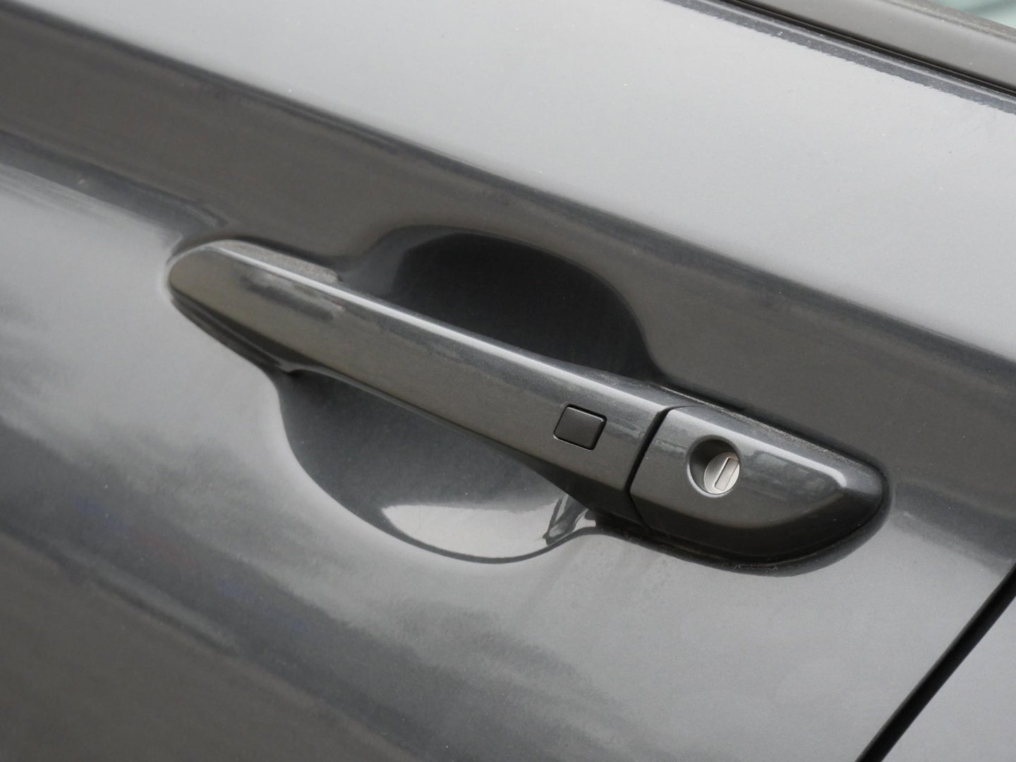 Hyundai KONA EV 64kWH FASHION/ DESIGN PACK/ HEAD-UP/ BLIND SPOT/ SOH 100%