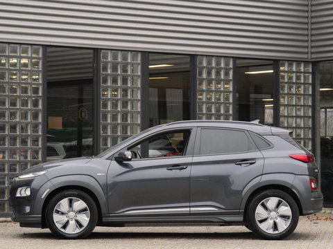 Hyundai KONA EV 64kWH FASHION/ DESIGN PACK/ HEAD-UP/ BLIND SPOT/ SOH 100%