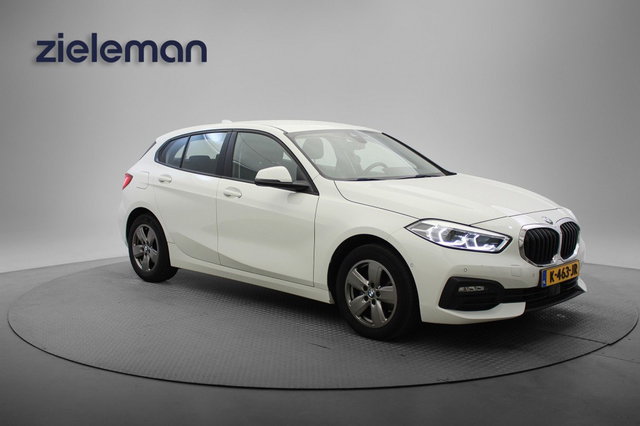 BMW 1 Serie - 118i Executive Edition - Digitaal Cockpit, Carplay, Camera, Clima, PDC
