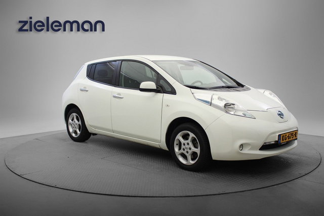 Nissan Leaf - Acenta 30 kWh - Navi, Camera, Stuur/Stoel Verwarming