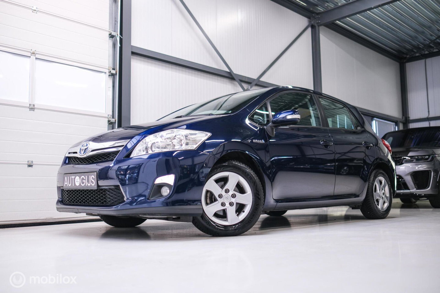 Toyota Auris 1.8 Full Hybrid Aspiration | Dealer onderhouden | 2e eig | NL auto NAP | Trekhaak | Automaat | Rijklaarprijs |