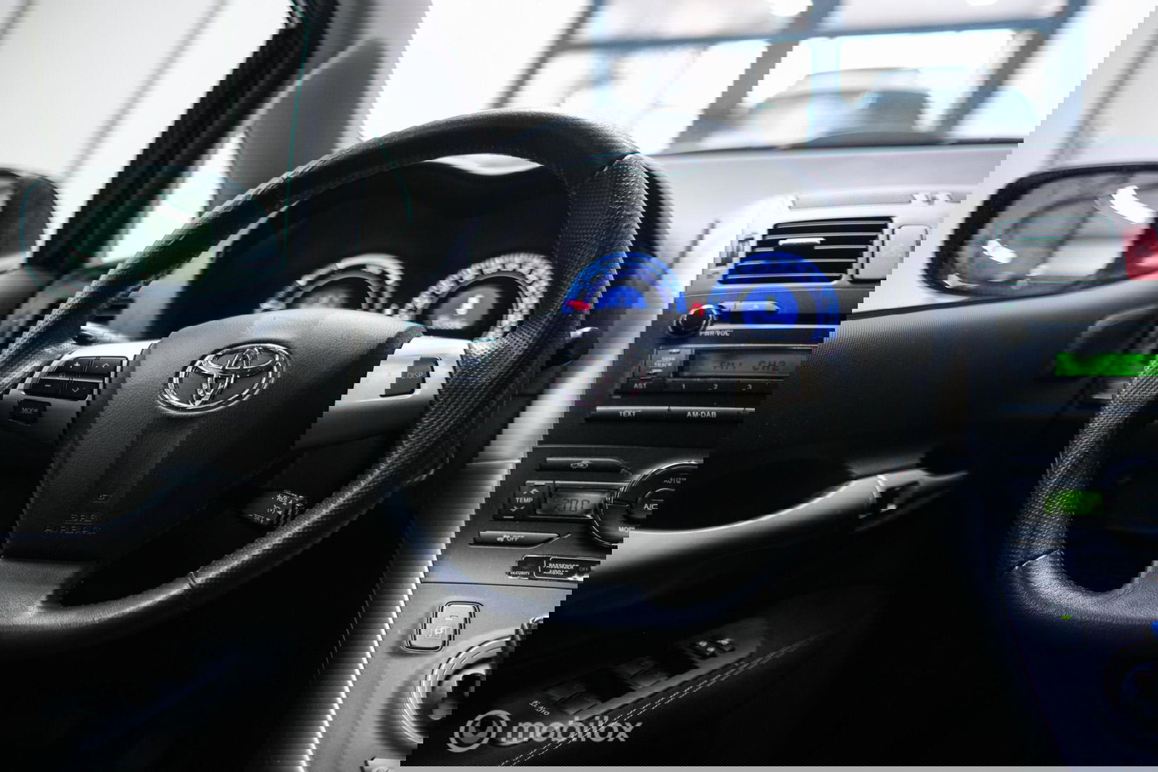 Toyota Auris 1.8 Full Hybrid Aspiration | Dealer onderhouden | 2e eig | NL auto NAP | Trekhaak | Automaat | Rijklaarprijs |