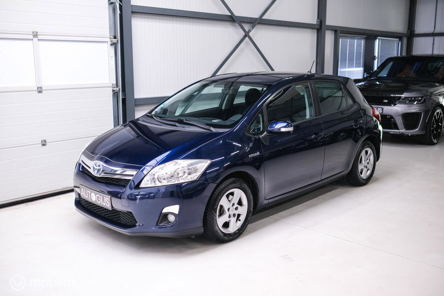 Toyota Auris 1.8 Full Hybrid Aspiration | Dealer onderhouden | 2e eig | NL auto NAP | Trekhaak | Automaat | Rijklaarprijs |