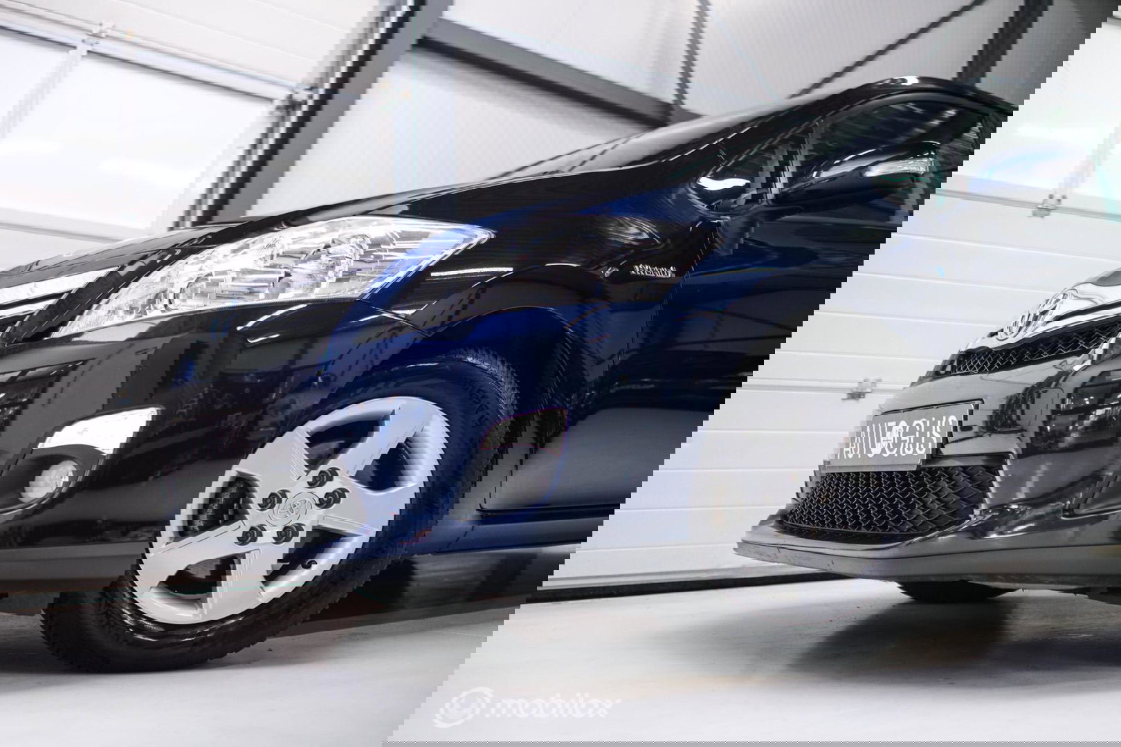 Toyota Auris 1.8 Full Hybrid Aspiration | Dealer onderhouden | 2e eig | NL auto NAP | Trekhaak | Automaat | Rijklaarprijs |