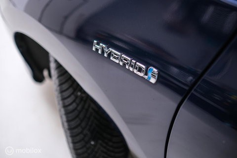 Toyota Auris 1.8 Full Hybrid Aspiration | Dealer onderhouden | 2e eig | NL auto NAP | Trekhaak | Automaat | Rijklaarprijs |