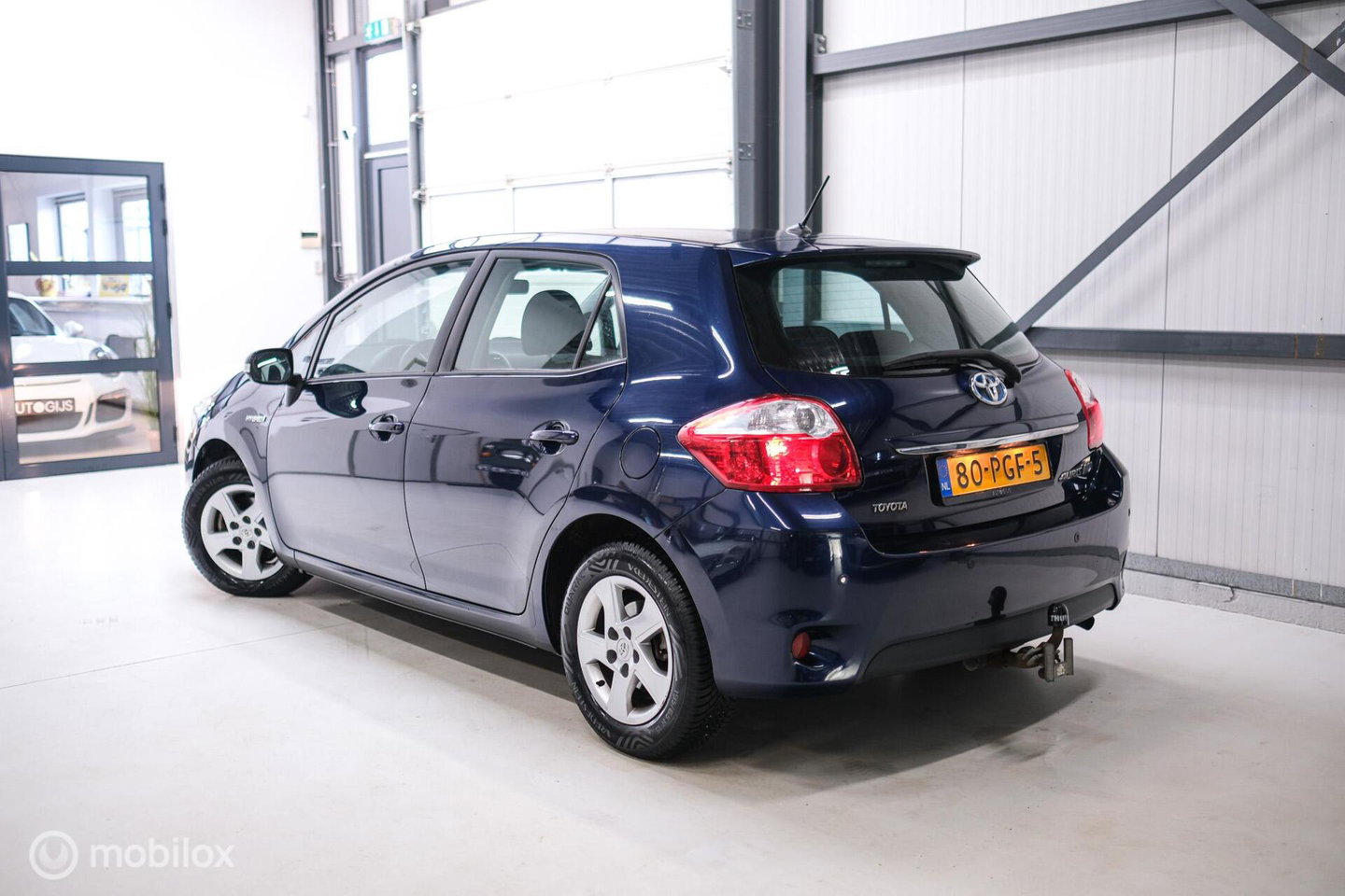 Toyota Auris 1.8 Full Hybrid Aspiration | Dealer onderhouden | 2e eig | NL auto NAP | Trekhaak | Automaat | Rijklaarprijs |