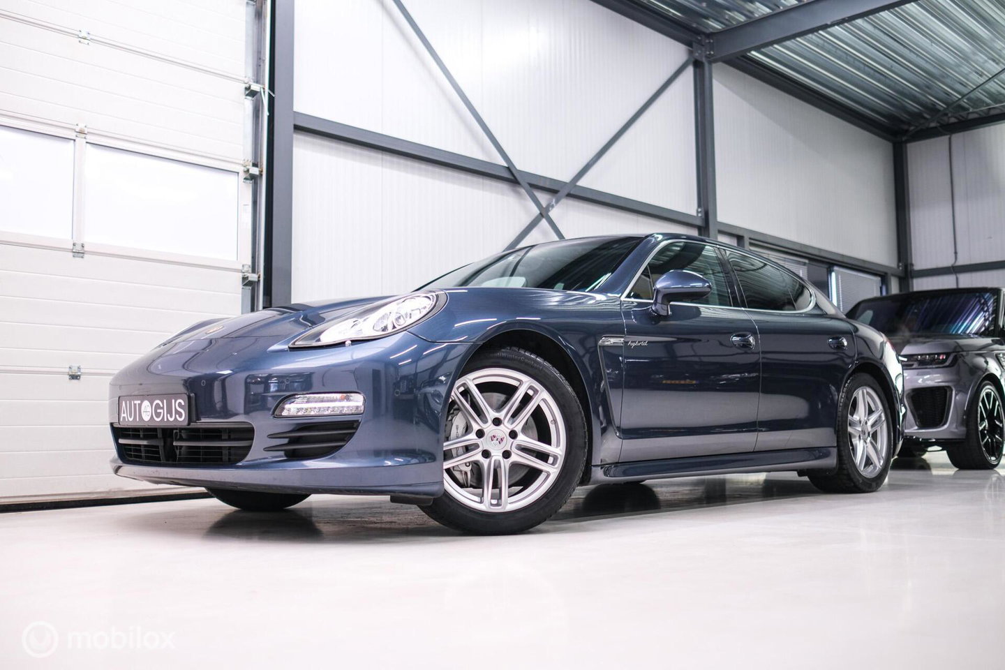 Porsche Panamera 3.0 S Hybrid | Yachting Blue | Executive Rear Seat | youngtimer | winter + zomerset | uniek | Blauw interieur |