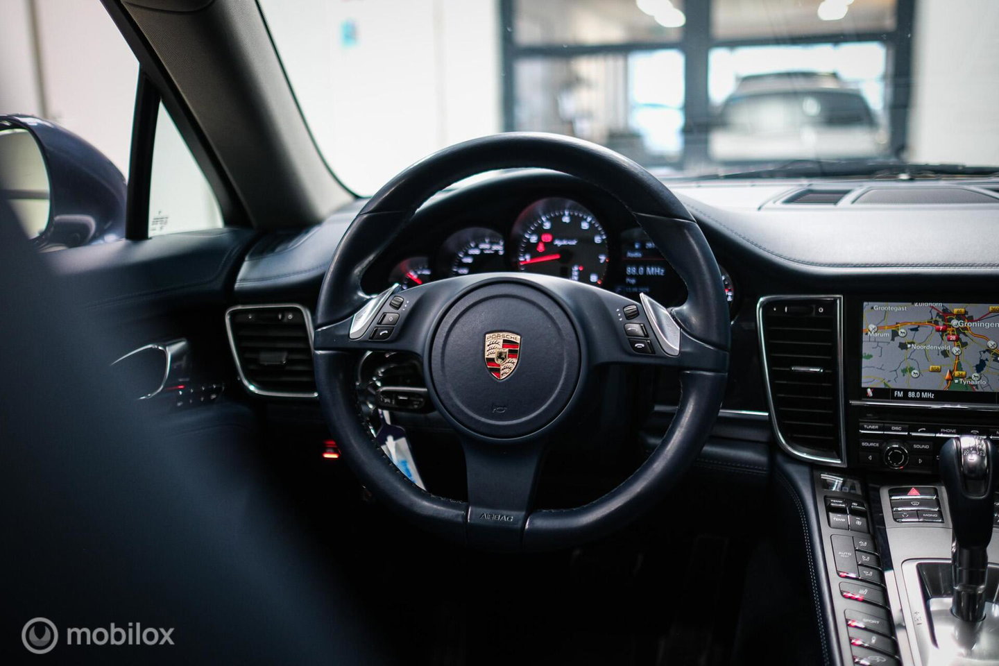 Porsche Panamera 3.0 S Hybrid | Yachting Blue | Executive Rear Seat | youngtimer | winter + zomerset | uniek | Blauw interieur |