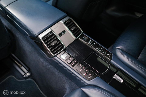 Porsche Panamera 3.0 S Hybrid | Yachting Blue | Executive Rear Seat | youngtimer | winter + zomerset | uniek | Blauw interieur |