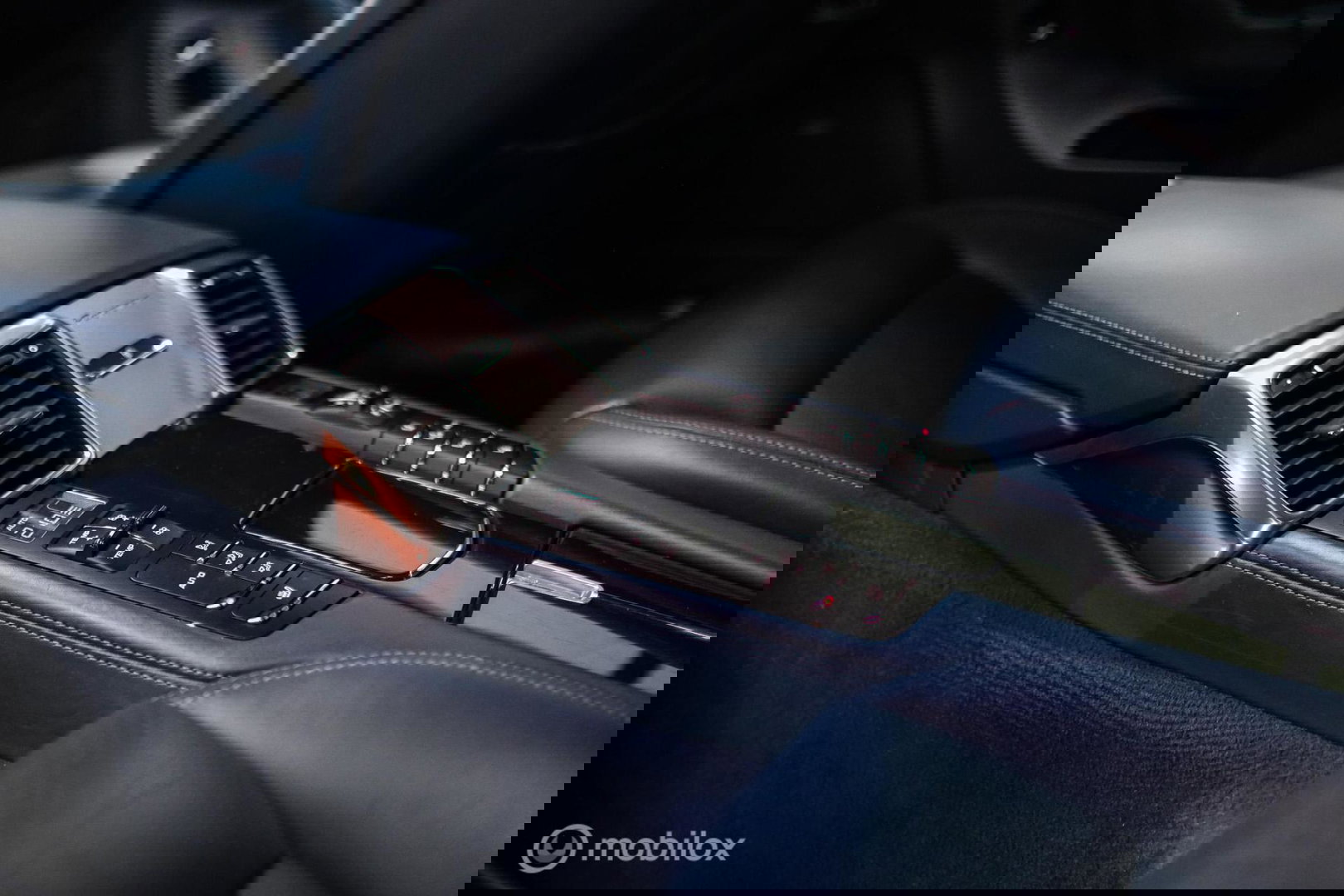 Porsche Panamera 3.0 S Hybrid | Yachting Blue | Executive Rear Seat | youngtimer | winter + zomerset | uniek | Blauw interieur |