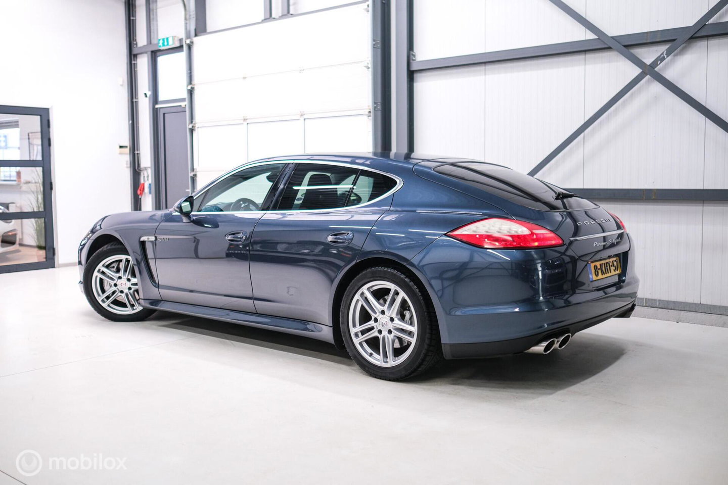 Porsche Panamera 3.0 S Hybrid | Yachting Blue | Executive Rear Seat | youngtimer | winter + zomerset | uniek | Blauw interieur |