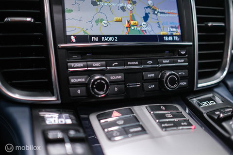 Porsche Panamera 3.0 S Hybrid | Yachting Blue | Executive Rear Seat | youngtimer | winter + zomerset | uniek | Blauw interieur |