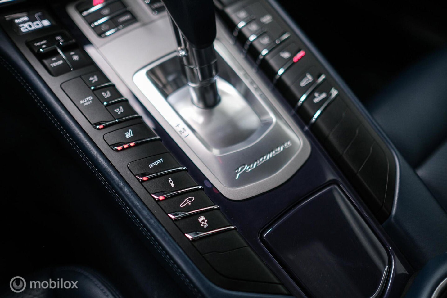 Porsche Panamera 3.0 S Hybrid | Yachting Blue | Executive Rear Seat | youngtimer | winter + zomerset | uniek | Blauw interieur |